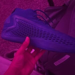 Ae1 royal blue men’s basketball all shoes barley worn